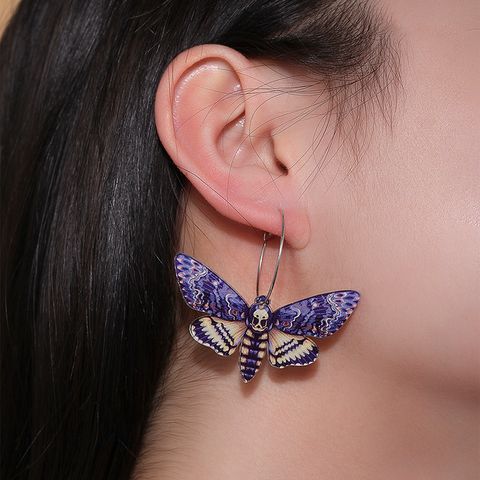 1 Pair Retro Moth Three-dimensional Arylic Drop Earrings