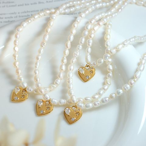 Retro Heart Shape Brass Inlay Artificial Pearls Zircon Pendant Necklace 1 Piece