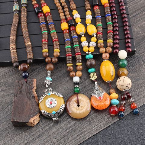 Ethnic Style Round Wood Beaded Knitting Unisex Pendant Necklace 1 Piece