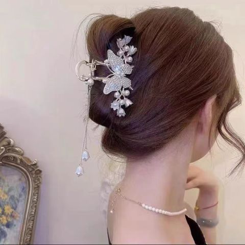 Elegant Fashion Tassel Butterfly Alloy Butterfly Artificial Gemstones Artificial Pearls Hair Clip