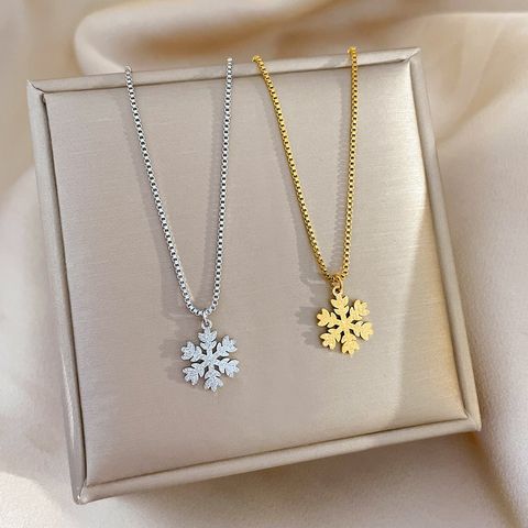 Fashion Snowflake Titanium Steel Plating Pendant Necklace