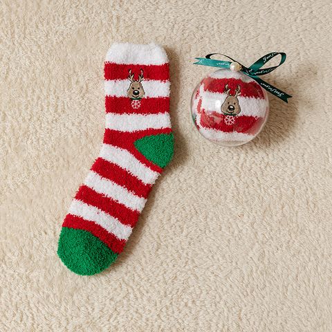 Women's Simple Style Christmas Tree Santa Claus Snowman Cotton Jacquard Crew Socks