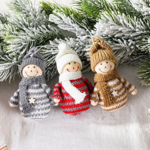 Christmas Cute Snowman Wood Yarn Party Hanging Ornaments