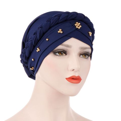 Mujeres Moda Color Sólido Remache Aleros Planos Gorro De Lana