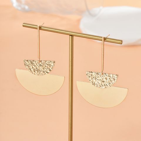 Fashion Semicircle Alloy Plating Pleated Women's Dangling Earrings 1 Pair