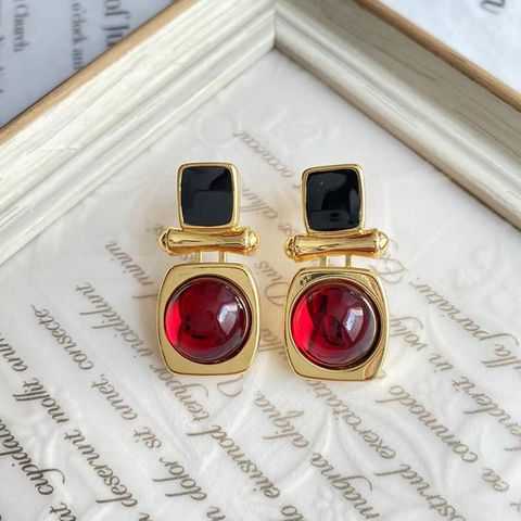 Fashion Geometric Alloy Gold Plated Artificial Gemstones Women's Ear Studs 1 Pair