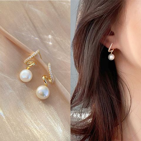 Simple Style Geometric Alloy Inlay Artificial Pearls Rhinestones Women's Ear Studs 1 Pair
