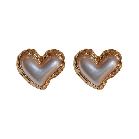 Retro Heart Shape Imitation Pearl Alloy Women's Ear Studs 1 Pair