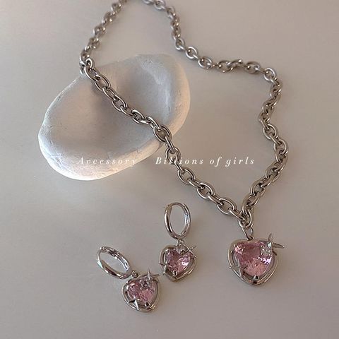 Fashion Sweet Geometric Heart Shape Alloy Diamond Artificial Gemstones Women's Necklace