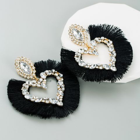 Vintage Style Tassel Heart Shape Alloy Inlay Rhinestones Women's Drop Earrings 1 Pair