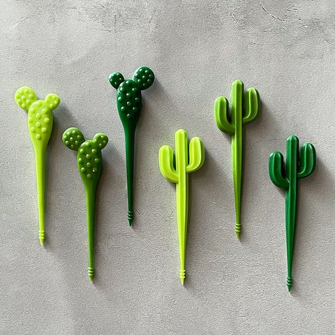 Cute Cactus Cartoon Plastic Fruit Fork 1 Set
