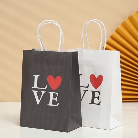 Valentine's Day Fashion Letter Kraft Paper Date Gift Bags