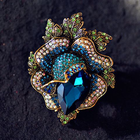 Retro Blume Legierung Inlay Künstliche Edelsteine Kristall Frau Broschen