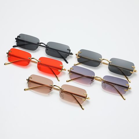 Mode Bunt Pc Quadrat Rahmenlos Sonnenbrille Der Frauen