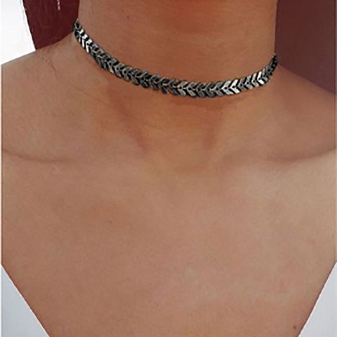 1 Piece Simple Style Circle Fish Bone Alloy Plating Women's Choker