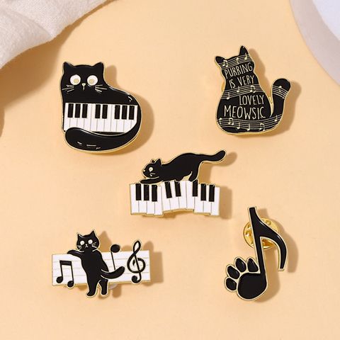 Cute Cat Notes Alloy Stoving Varnish Unisex Brooches