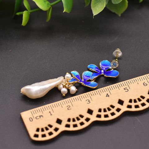 Retro Flower Pearl Inlay Crystal Drop Earrings 1 Pair