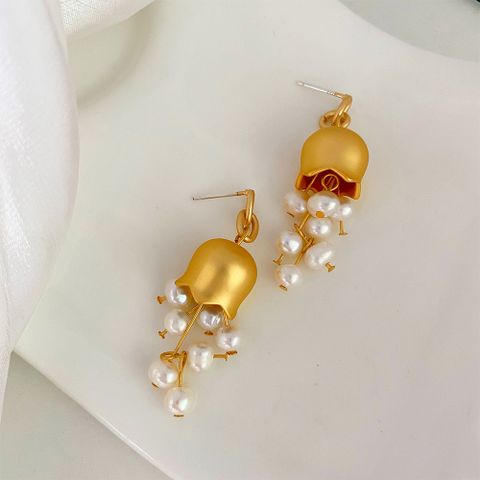 French Style Flower Pearl Copper Drop Earrings 1 Pair
