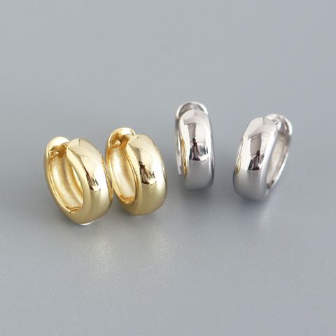 Fashion Round Sterling Silver Polishing Metal Earrings 1 Pair