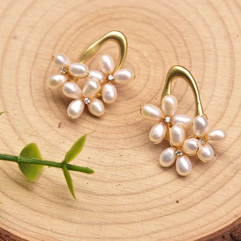 Fashion Flower Pearl Inlay Zircon Drop Earrings 1 Pair