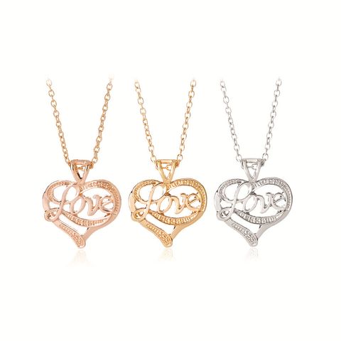 Fashion Mother's Day Hollow Heart Letter Love Mom Pendant Necklace Wholesale