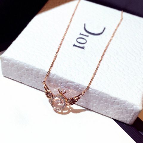Fashion Angel Wings Inlaid Zircon Short Collarbone Necklace Including Chain