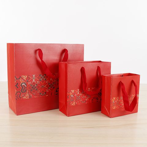 Großhandel Rote Festliche Geschenktüte Geschenk Rückgabe Geschenk Tragbare Verpackung Papiertüte