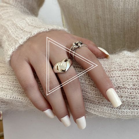 Retro Heart-shaped Glossy Creative Opening Adjustment Metal Ring
