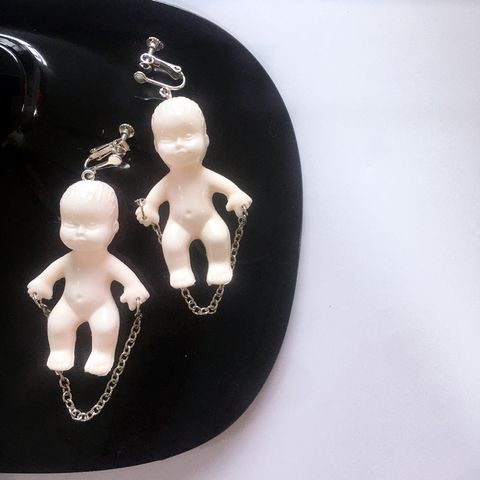 Novelty Doll No Inlaid Earrings