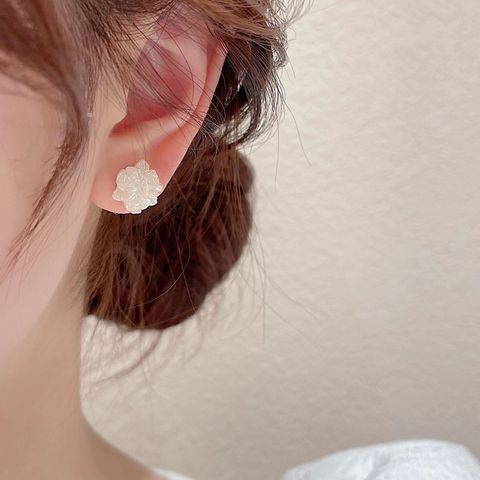 White Camellia Earrings Female Summer Unique Niche  New Trendy Fashion Earrings Earrings