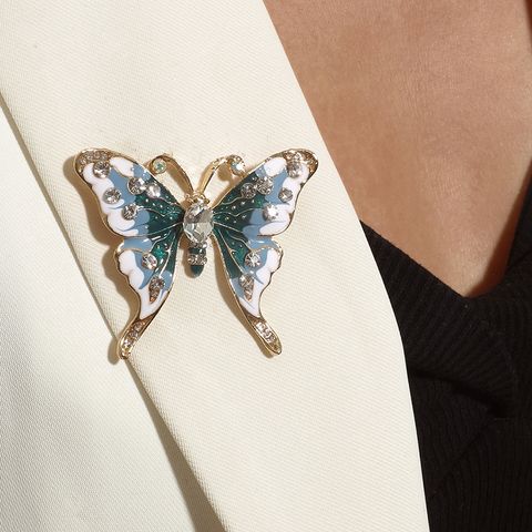 Elegant Classical Romantic Butterfly Alloy Plating No Inlaid Women's Brooches 1 Piece
