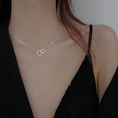 Delicate Women's Double Love Heart Interlocked Metal Necklace