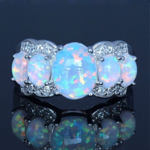 Fashion Elegant Geometric Rhinestone Inlaid Opal Alloy Ring Ornament