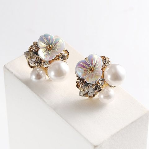 Fashion Geometric Crystal Pearl Shell Flower Stud Earrings