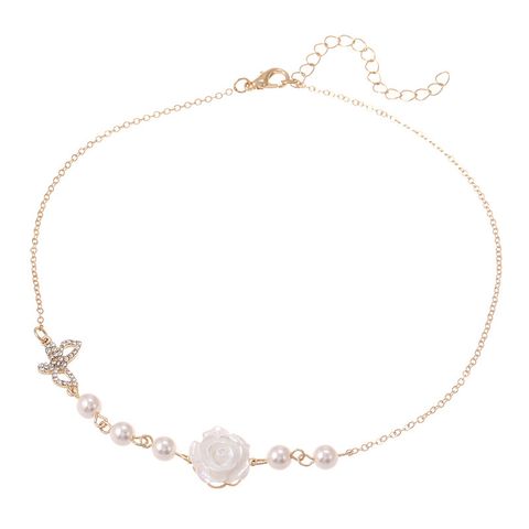 Retro Style Rose Pendant Butterfly Pearl Short Necklace