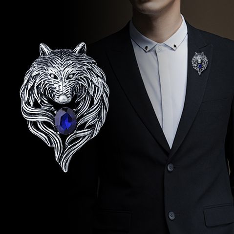Vintage Style Wolf Alloy Zinc Inlaid Crystal Artificial Crystal Men'S Brooches