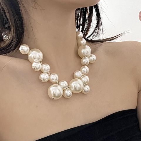 Retro Geometric Imitation Pearl Women's Necklace
