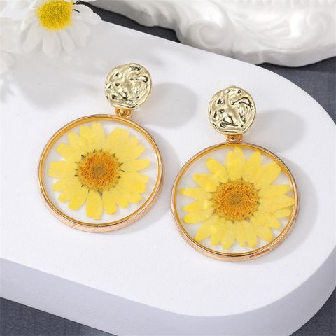 New Style Transparent Dried Flower Little Daisy Resin Round Pendant Earrings
