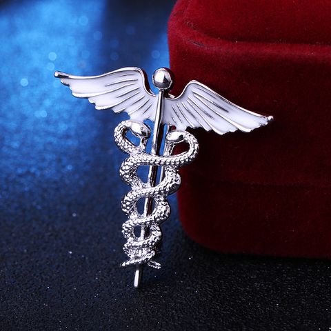 Classical Business Wedding Angel Wings Snake Alloy Zinc Spray Paint Men'S Brooches