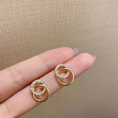 Women's Korean-style Ins Diamond-embedded Double-ring Earrings Simple Temperamental All-match Geometric Small And Delicate Ear Stud Earrings