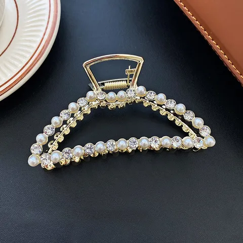 Women's Fashion Geometric Alloy Headwear Plating Artificial Rhinestones Artificial Pearl Hair Claws