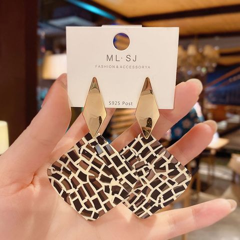 1 Pair Simple Style Rhombus Leopard Painted Arylic Earrings