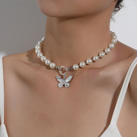 Fashion Butterfly Imitation Pearl Alloy Plating Necklace