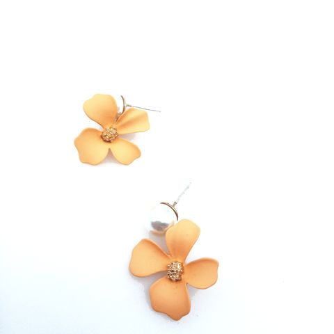 1 Set Simple Style Flower Imitation Pearl Alloy Iron Ear Studs
