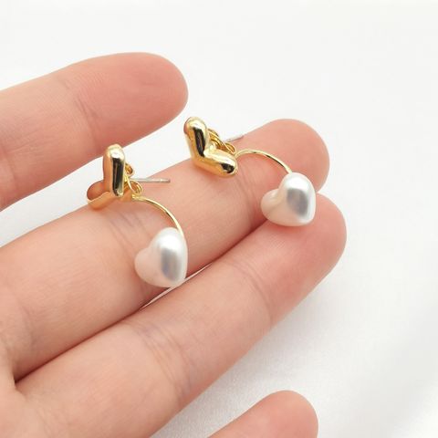 Fashion Heart Shape Alloy Plating Artificial Pearls Ear Studs