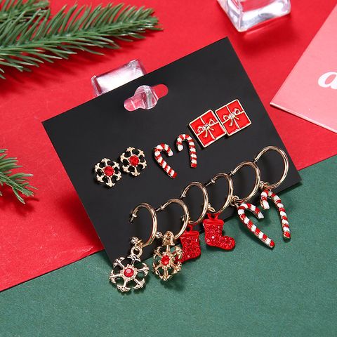 Cute Gift Box Snowflake Alloy Enamel Plating Inlay Rhinestones Earrings Ear Studs 1 Set