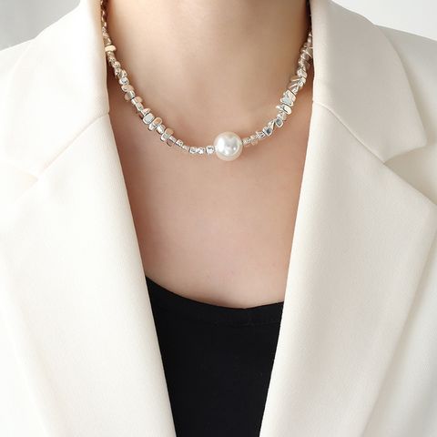 Elegante Geométrico Acero Titanio Embutido Perlas Artificiales Collar