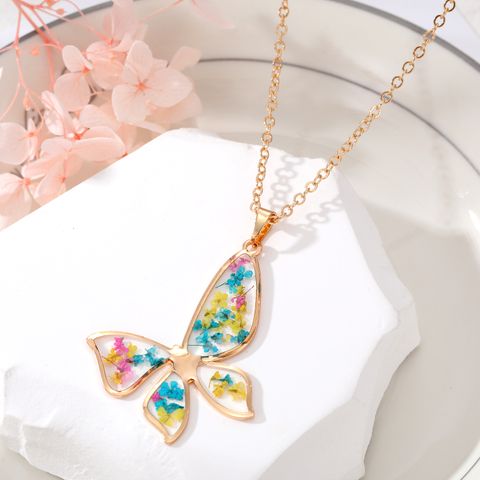 Casual Flower Petal Butterfly Alloy Resin Women's Pendant Necklace 1 Piece