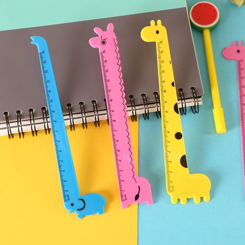 Cute Giraffe Shaped Student Studying Stationery Cartoon 15cm Ruler Random 1 Piece