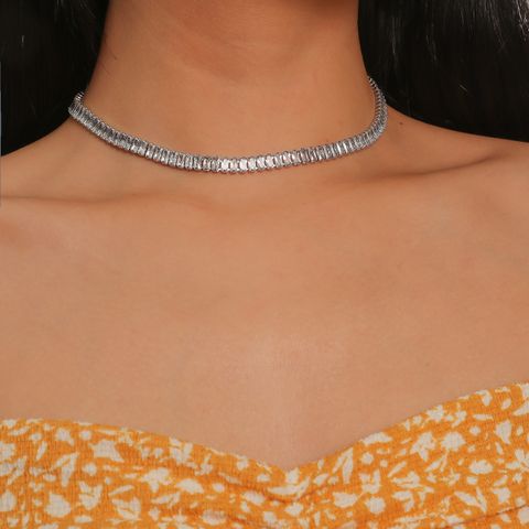 Moda Geométrico Metal Embutido Circón Mujeres Collar